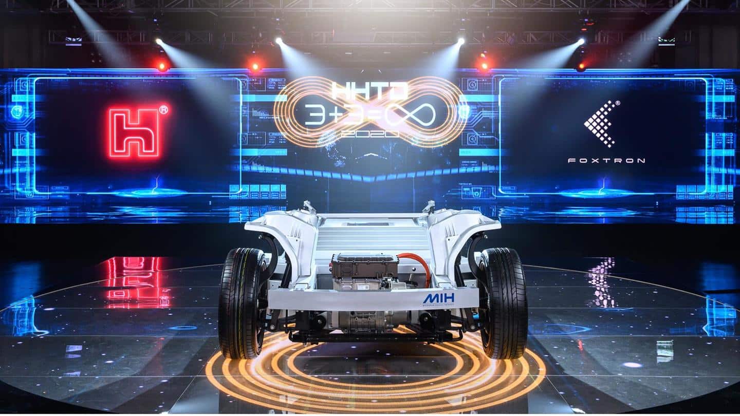 Sedan, SUV, and bus make debut at Foxconn's Technology Day Sedan, SUV, and bus make debut at Foxconn's Technology Day