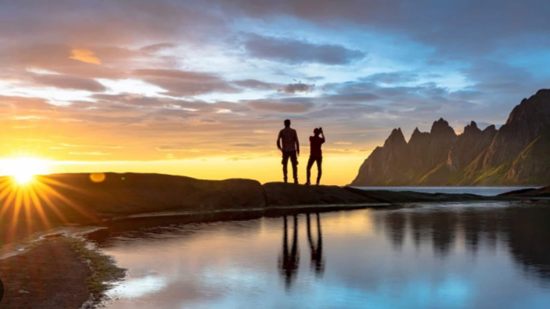 Experience midnight sun golfing in Lofoten, Norway