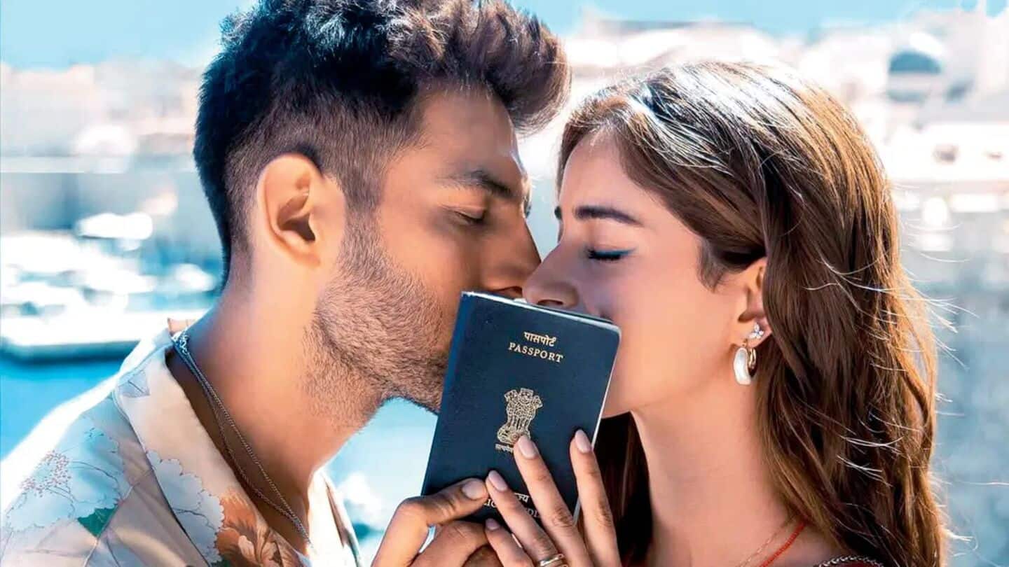 'Tu Meri Main Tera...' 1st look drops on Ananya's birthday 'Tu Meri Main Tera...' 1st look drops on Ananya's birthday