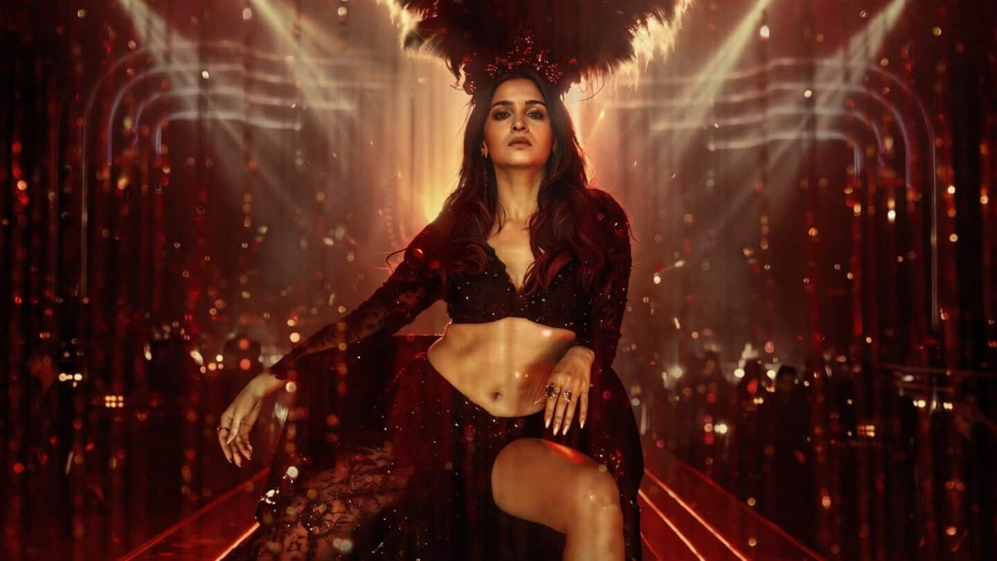 Alia is a cabaret star in 'Love & War' posters