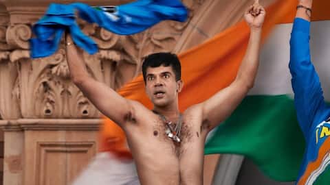 'Dada' poster: Rajkummar Rao channels Sourav Ganguly's Lord's T-shirt moment   