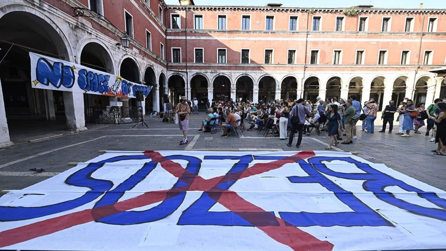 Billionaire Jeff Bezos's Venice wedding triggers citizens, invites protests Billionaire Jeff Bezos's Venice wedding triggers citizens, invites protests