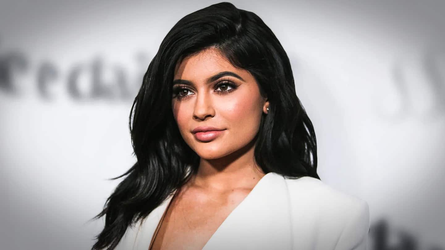 Kylie Jenner Clears Air Around Makeup Artists Gofundme Controversy