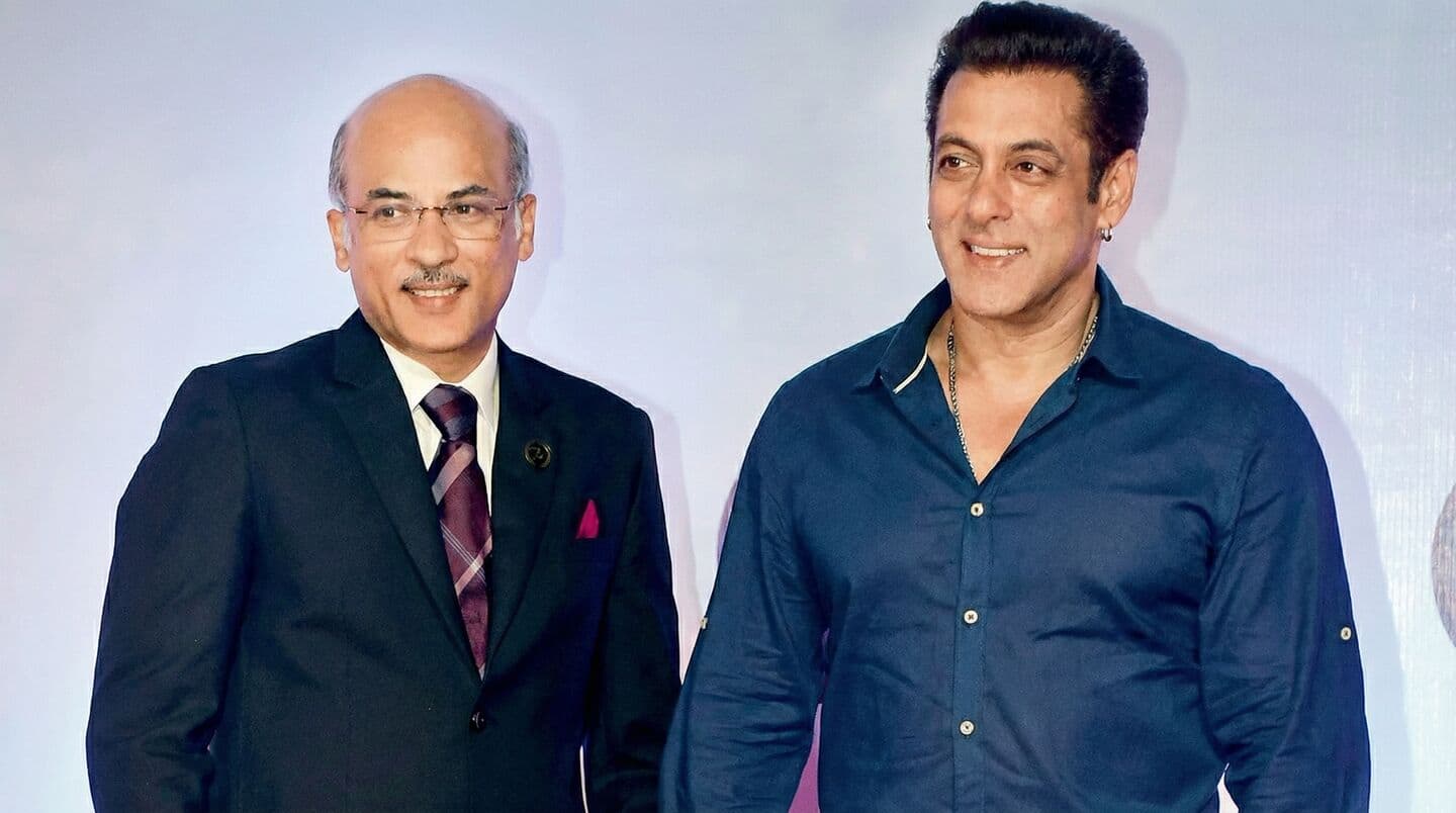 Fans must wait longer for Sooraj Barjatya-Salman Khan comeback
