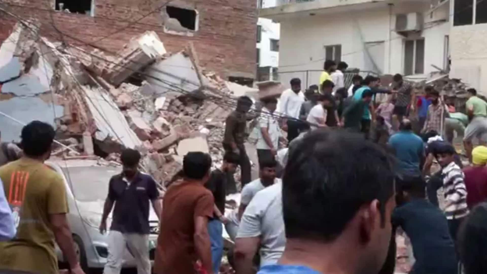 Delhi: 5-story building-turned-hostel collapses; 1 dead, several feared trapped