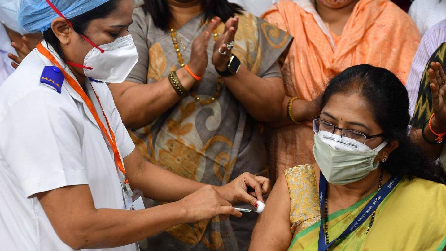 Mumbai reported 733 fresh COVID-19 cases on Sunday Mumbai reported 733 fresh COVID-19 cases on Sunday