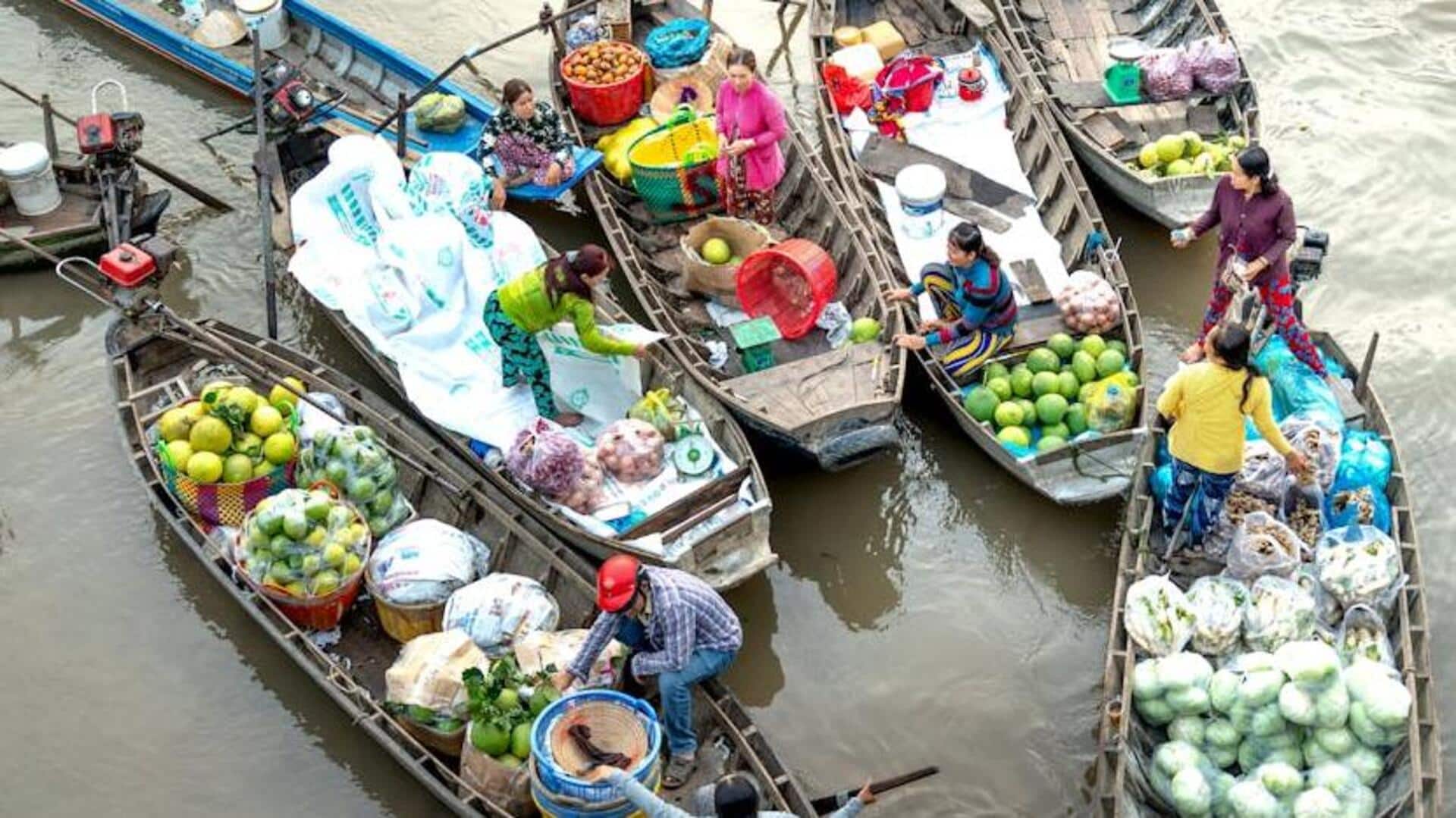 A guide to Bangkok's floating market flavors and finds