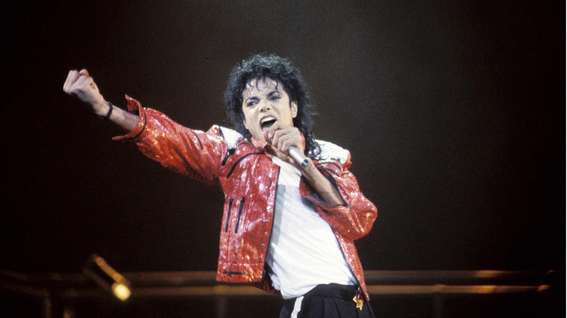 Michael Jackson's rhinestone-studded sock sold for a whopping price; see Michael Jackson's rhinestone-studded sock sold for a whopping price; see