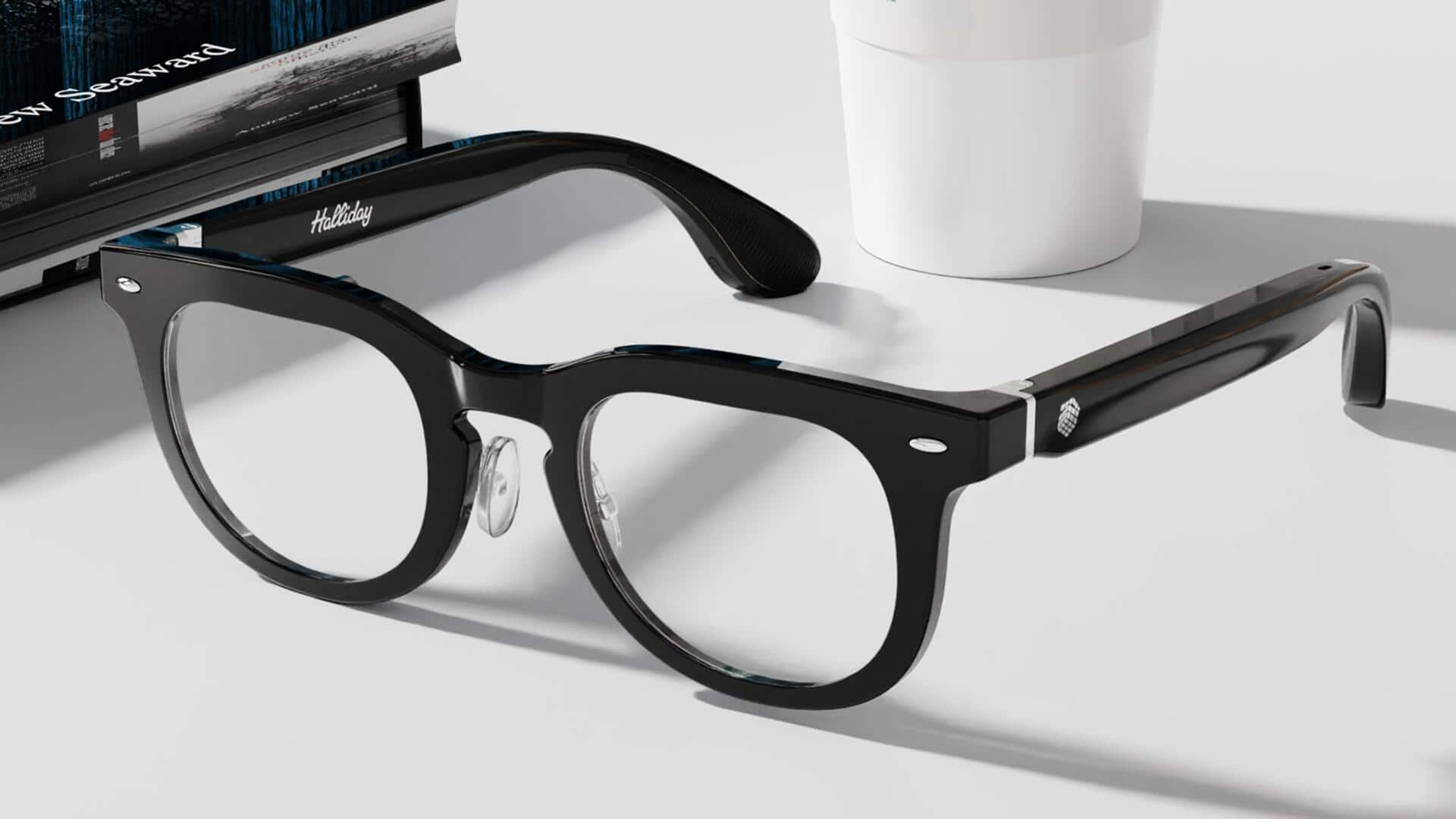 These smart glasses have a hidden display, built-in AI assistant