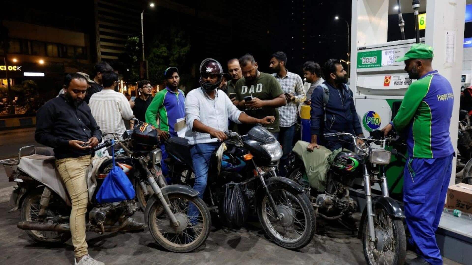 One-dish wedding menu, no new vehicles: Pakistan's austerity measures