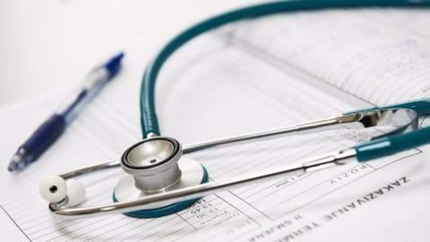 5,000 doctors from Maharashtra to 'mass bunk'