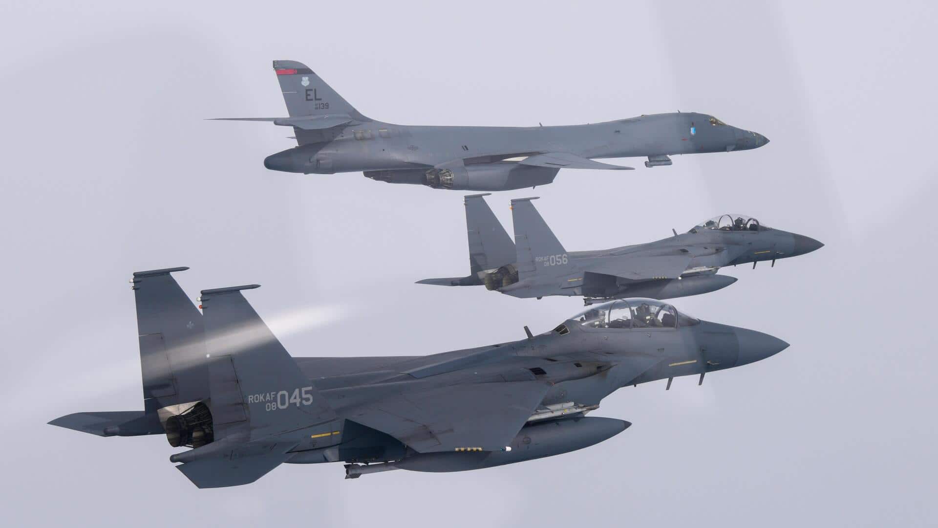 South Korean authorities apologize after selfie-taking pilots caused jet collision 