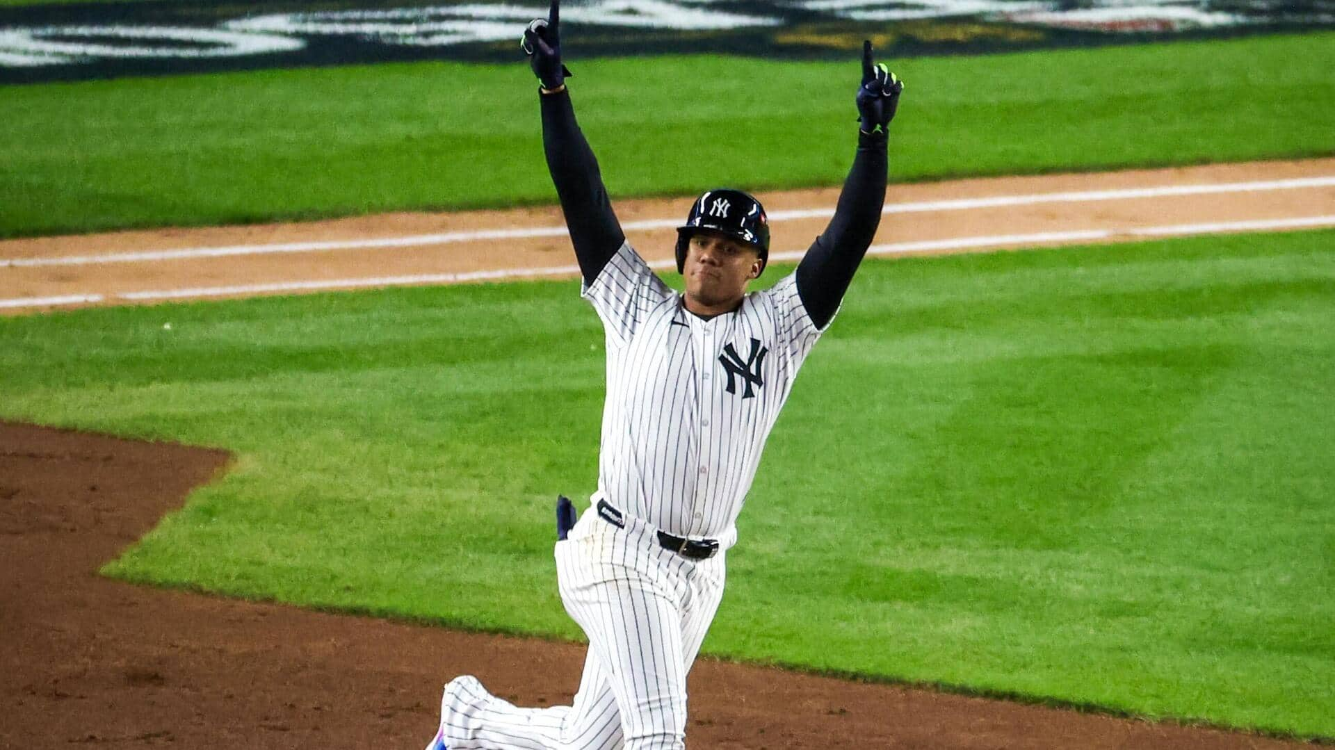 Soto's historic homer sends Yankees to World Series: Key stats