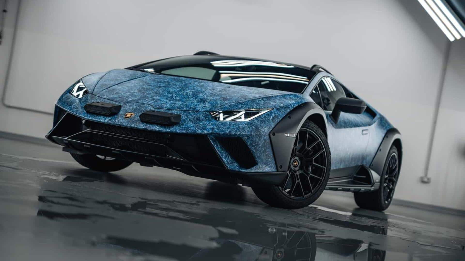 This one-off Lamborghini Huracan took 15 days to paint