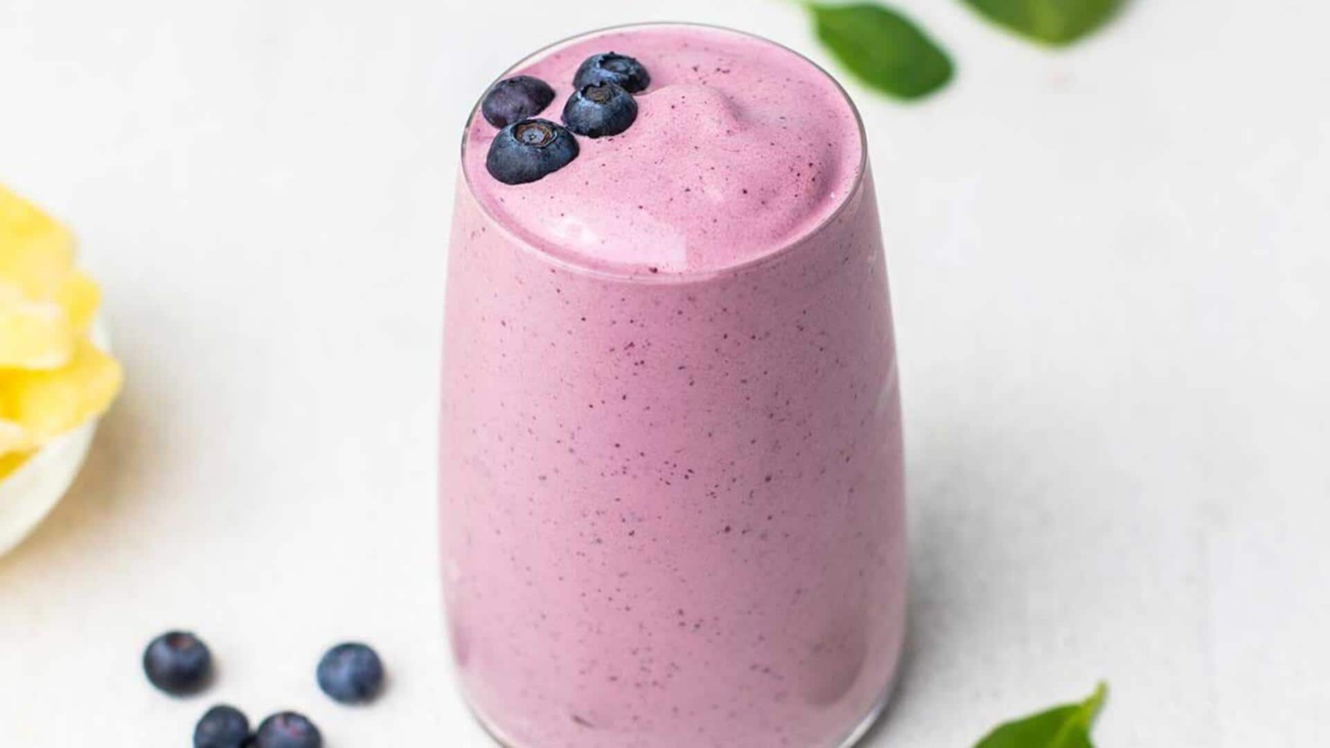 Greek yogurt smoothie: A healthy treat you must try Greek yogurt smoothie: A healthy treat you must try