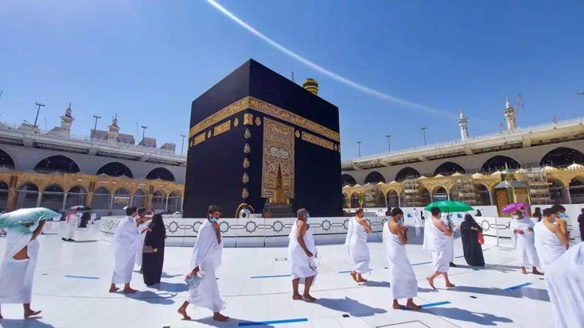 Saudi flight carrying Hajj pilgrims faces technical snag; smoke seen Saudi flight carrying Hajj pilgrims faces technical snag; smoke seen