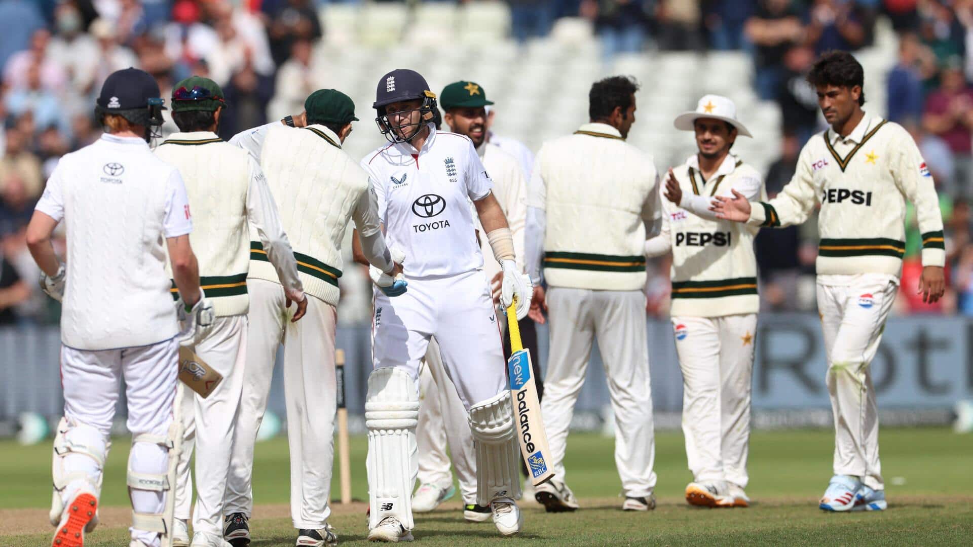 Mike Hesson open to Pakistan Test coaching role: Details here