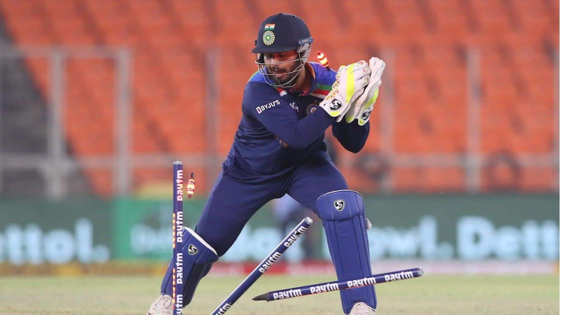 Champions Trophy: Wassan criticizes Gambhir for benching Pant in ODIs