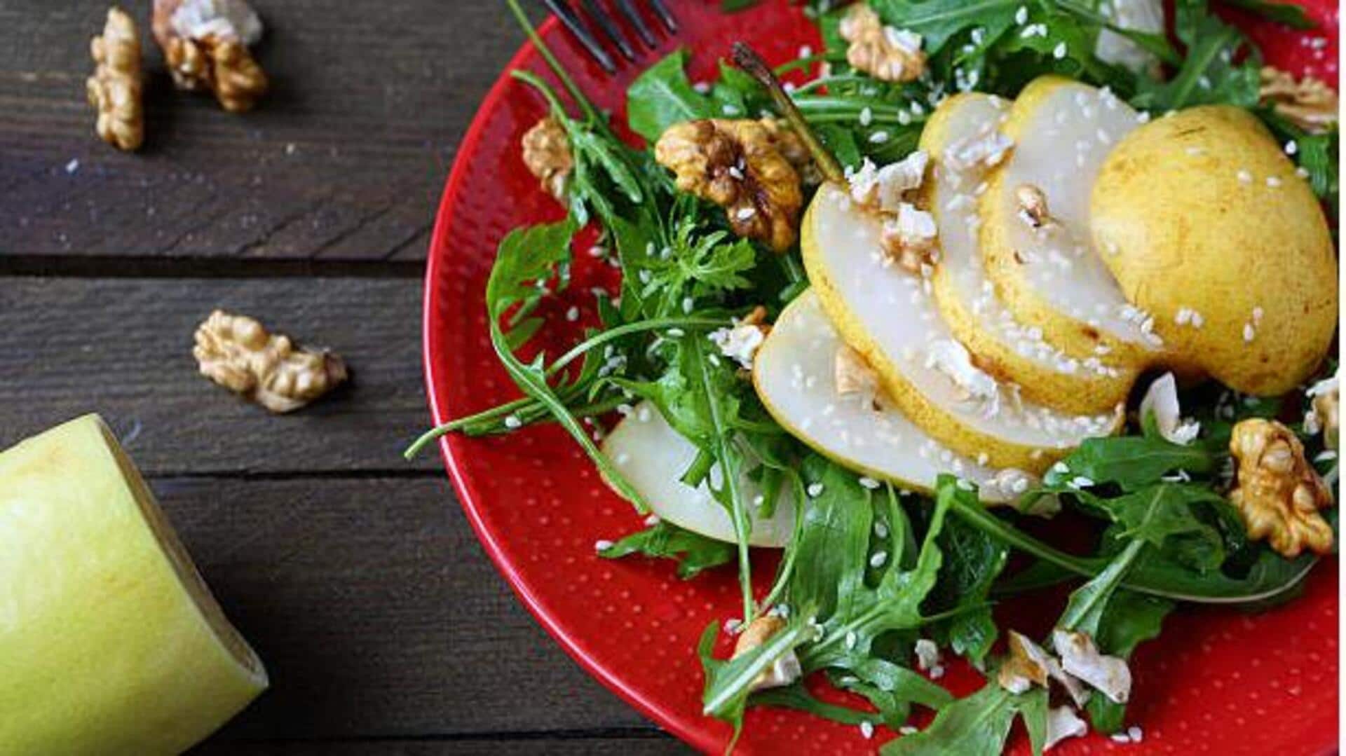 Healthy and tasty: Pear and walnut breakfast bowls