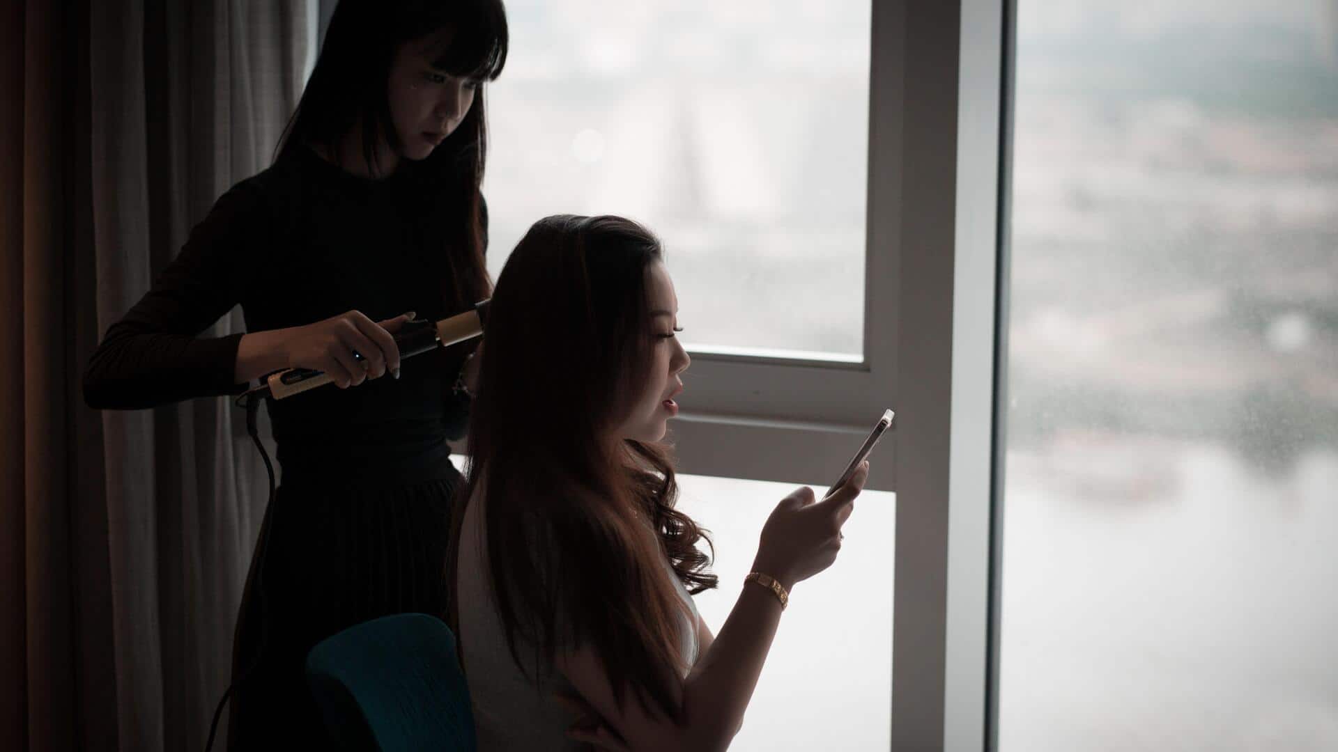 5 simple volume-boosting hairstyles (no teasing!)