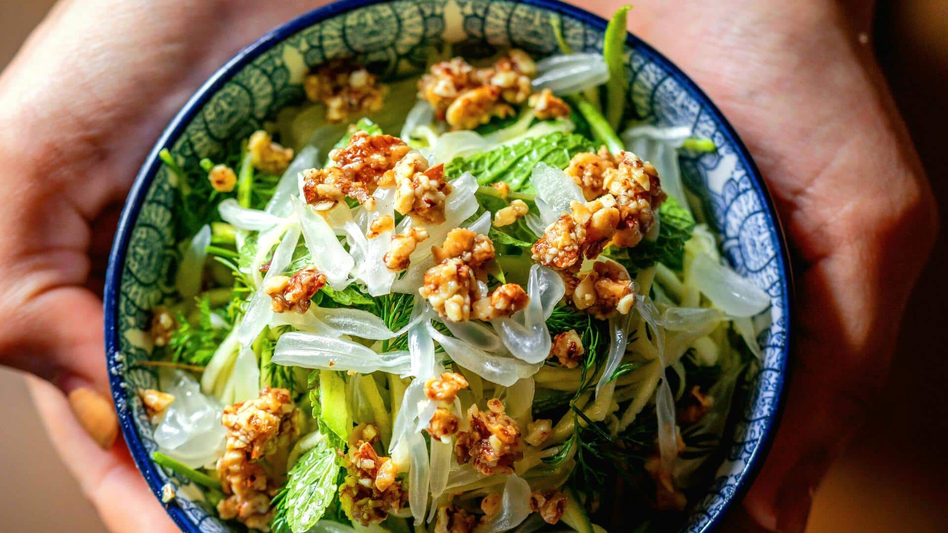 How to use lemongrass and lime in food and drinks