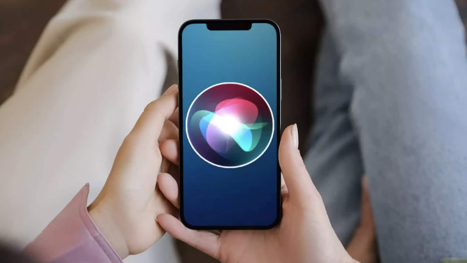 Apple's AI‑powered Siri expected to debut by April