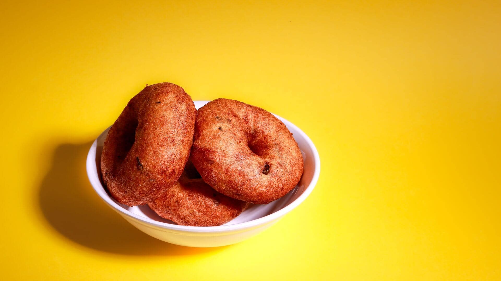 How to make crispy tapioca vadas at home