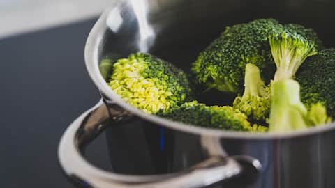 Simple ways to make steamed veggies more tasty