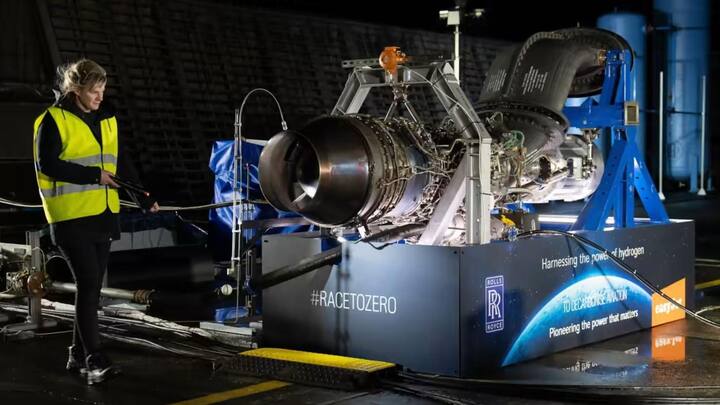 Rolls-Royce successfully tests the world's first hydrogen-powered jet engine