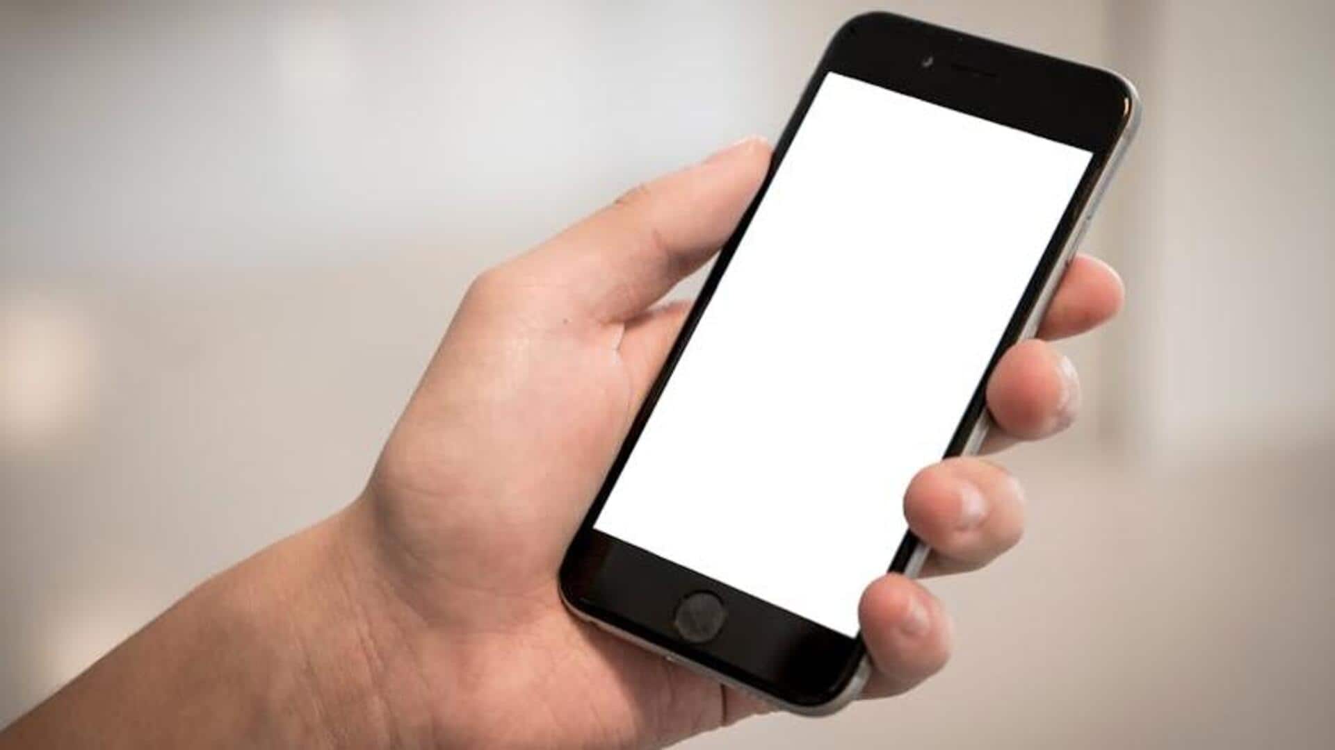 How to clean smartphone ports safely How to clean smartphone ports safely