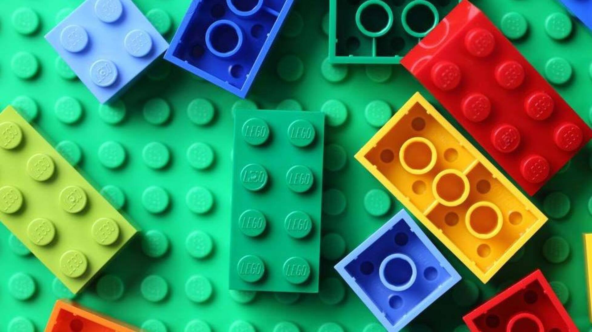 Lego shelves plan to make toy bricks from plastic bottles