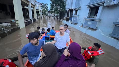 Ahmedabad police, Army rescue over 1,000 people stranded in flood