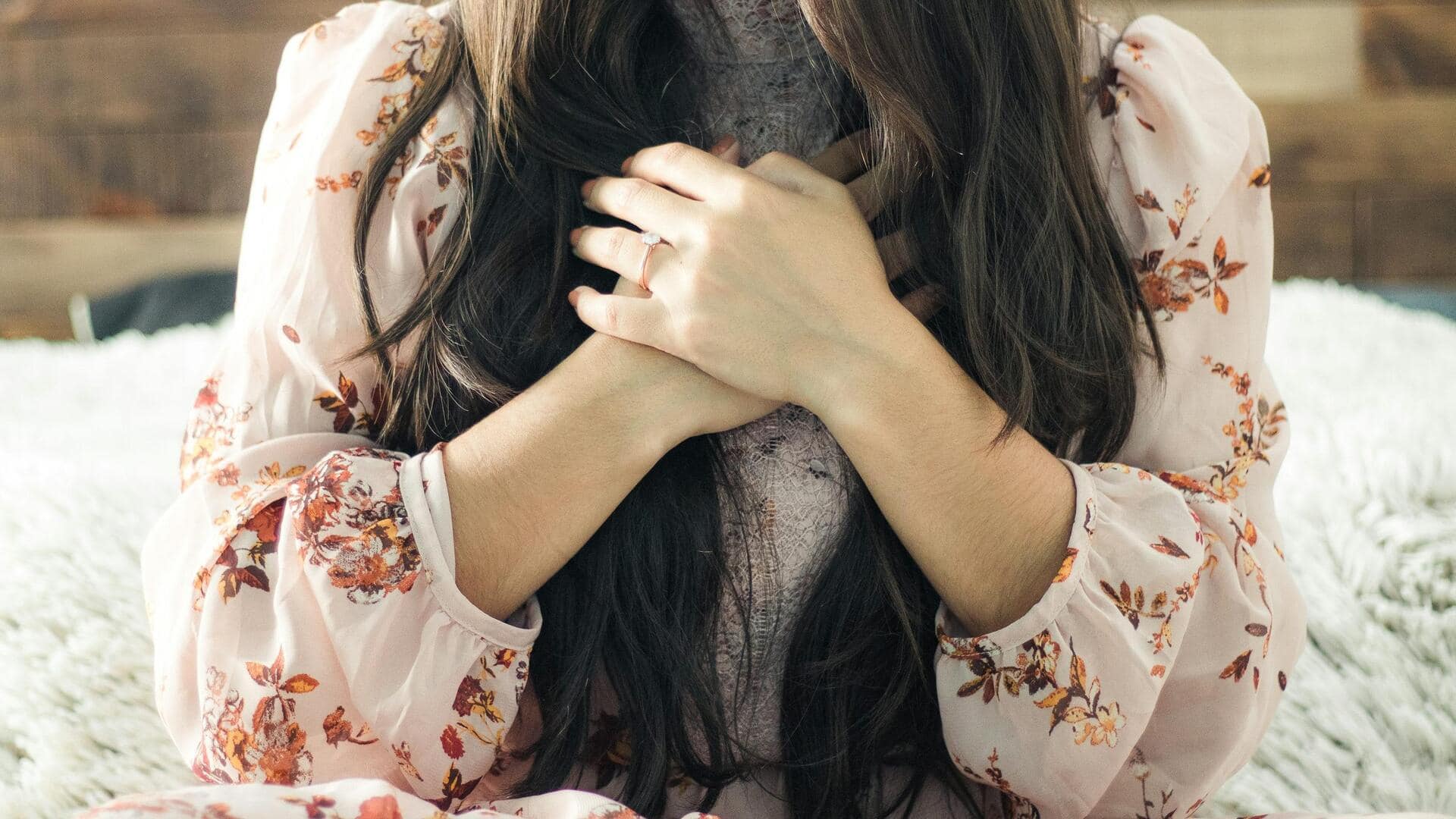 How to style winter florals