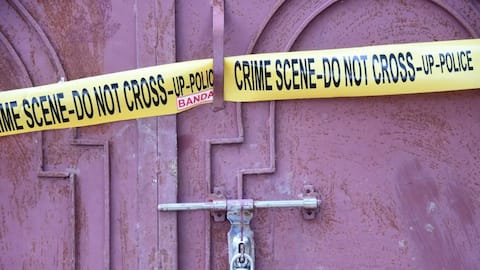 Wife strangles husband with family's help over financial disputes