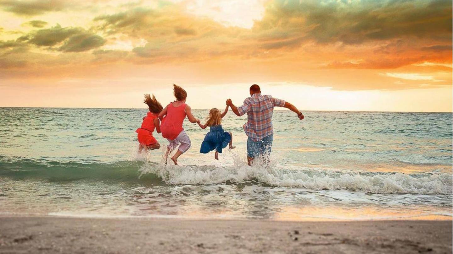What to do on a beach vacay? What to do on a beach vacay?