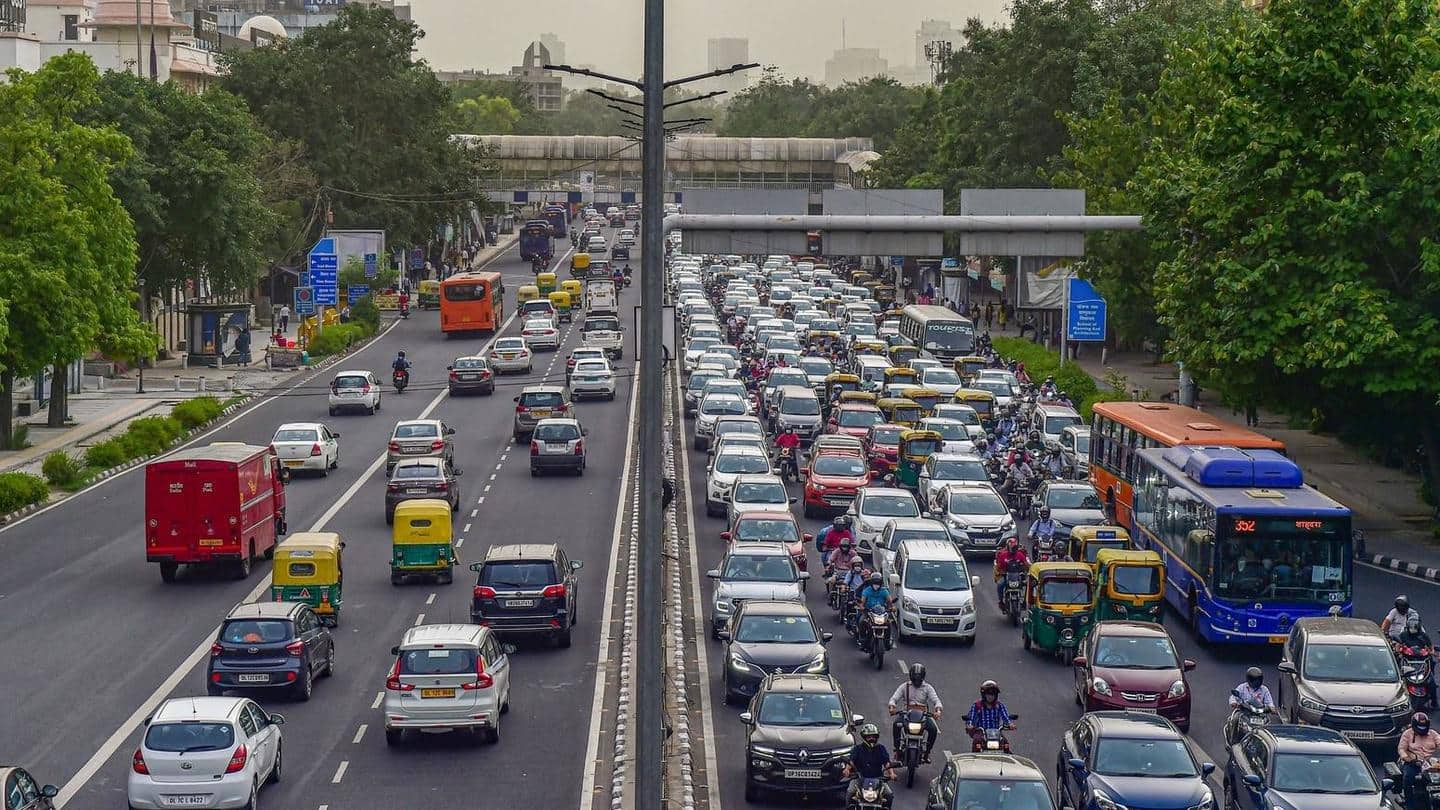 Parts of Delhi witnessed traffic snarls on Monday morning Parts of Delhi witnessed traffic snarls on Monday morning
