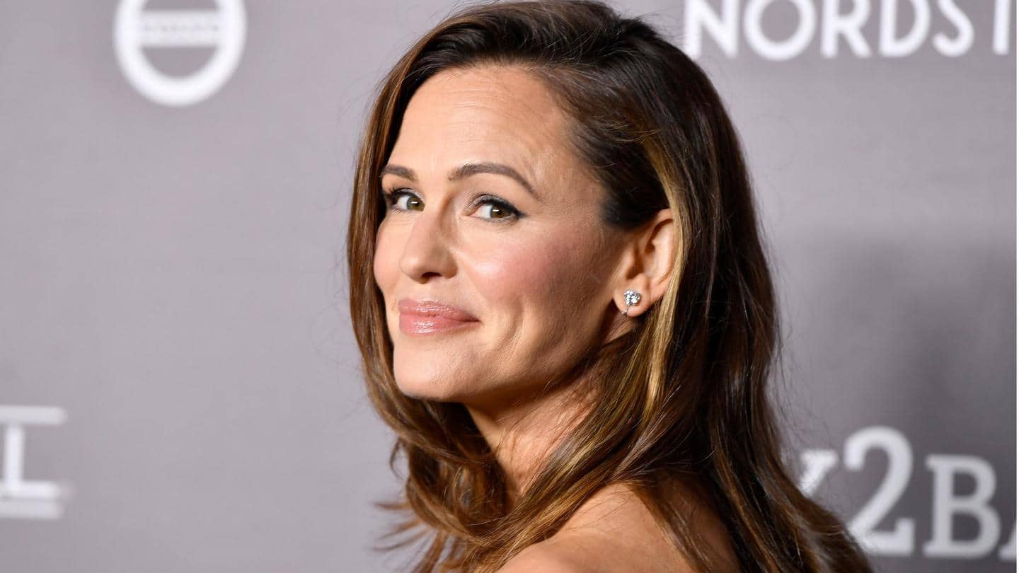 Jennifer Garner named Woman of the Year by Harvard's theatrical-troupe