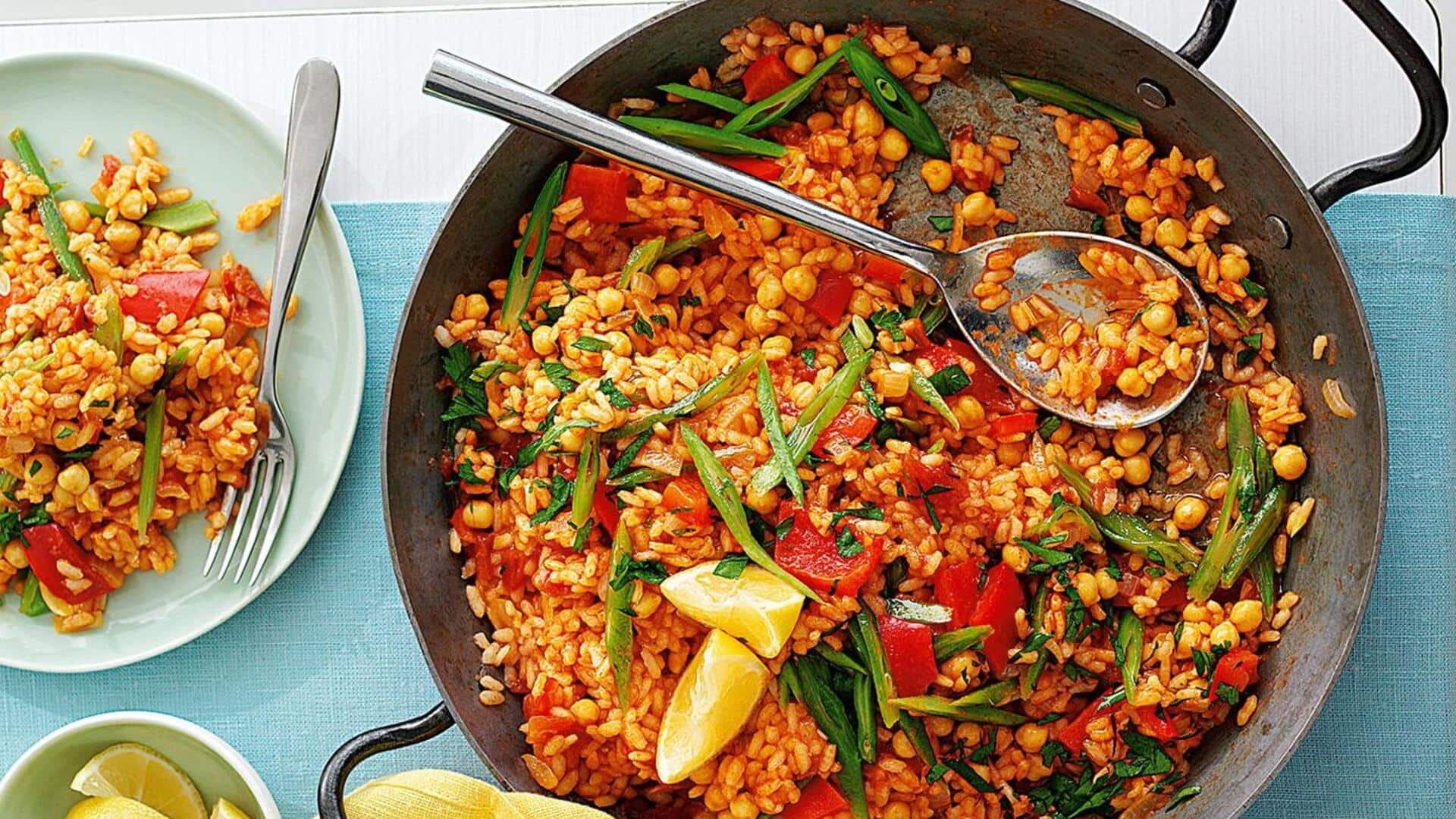 It's recipe time! Cook Spanish vegan paella valenciana