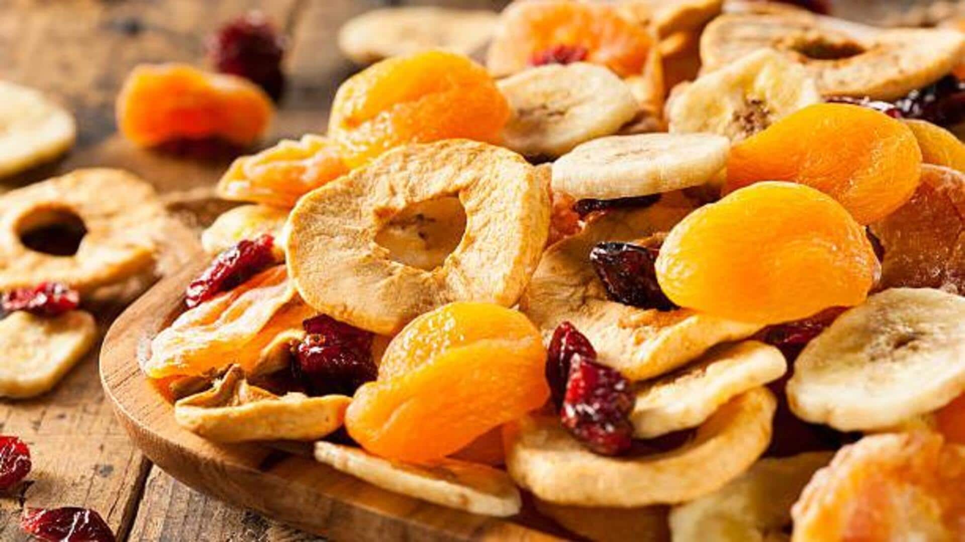 Fresh fruits v/s dried fruits: Which is healthier? Fresh fruits v/s dried fruits: Which is healthier?
