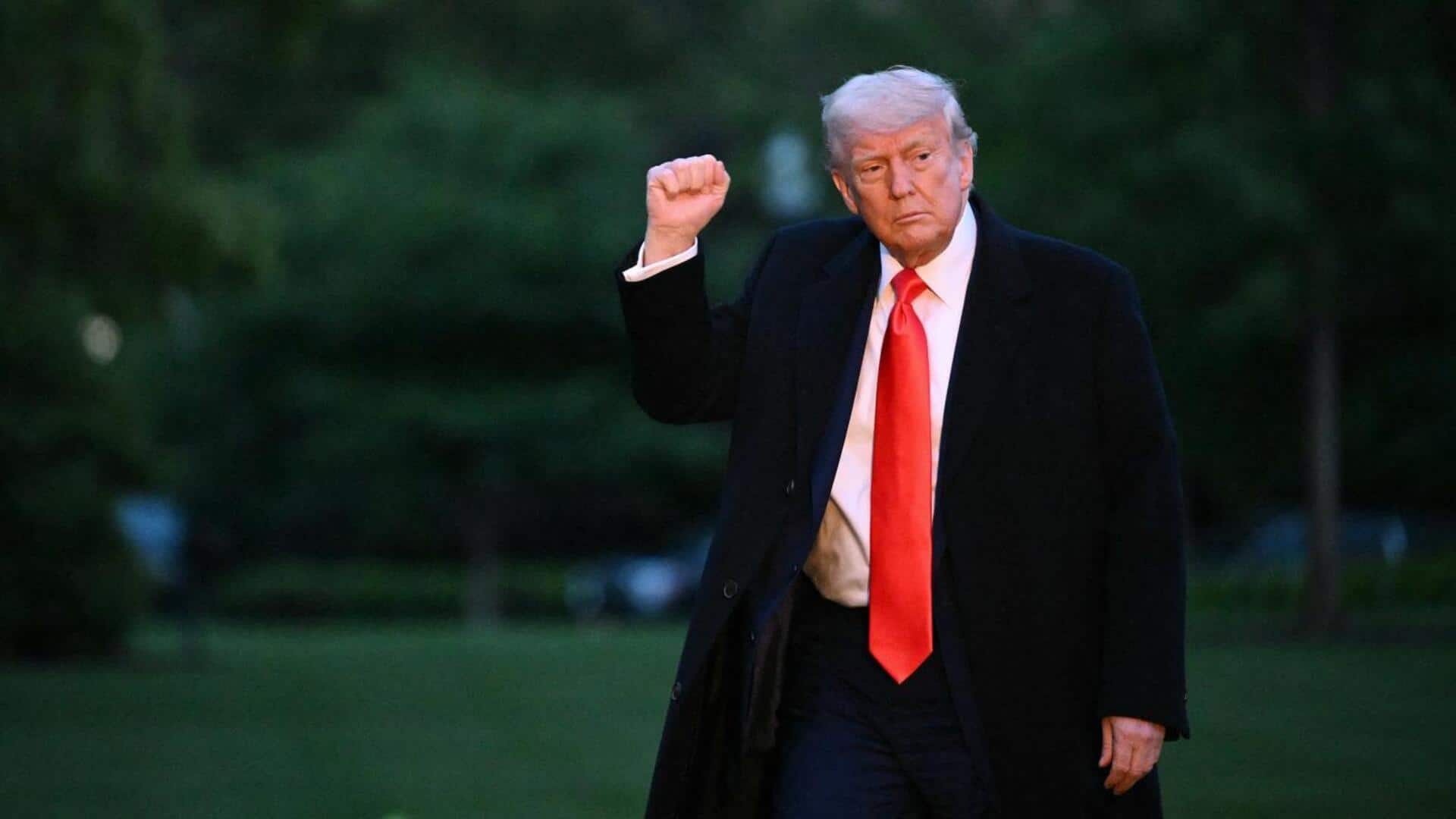 Trump hosts exclusive dinner for top $TRUMP memecoin investors Trump hosts exclusive dinner for top $TRUMP memecoin investors