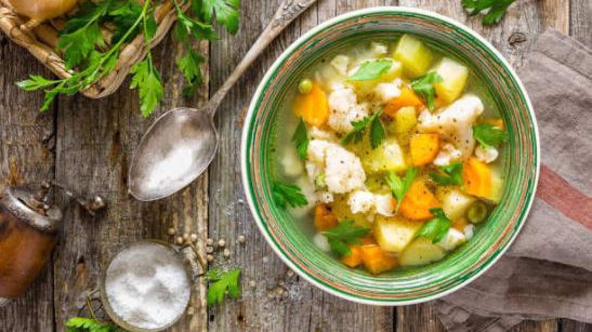 Can vegetable soup help with weight loss? 