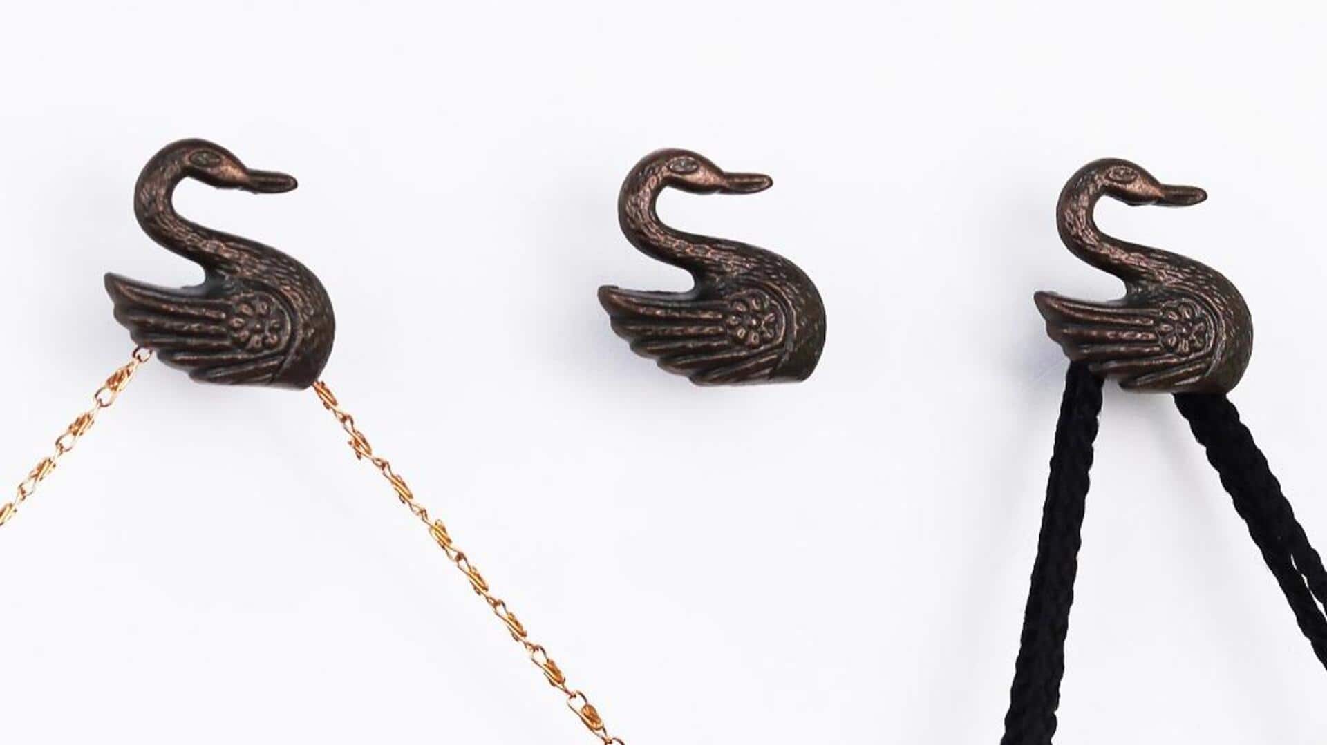 5 innovative ways to use decorative wall hooks