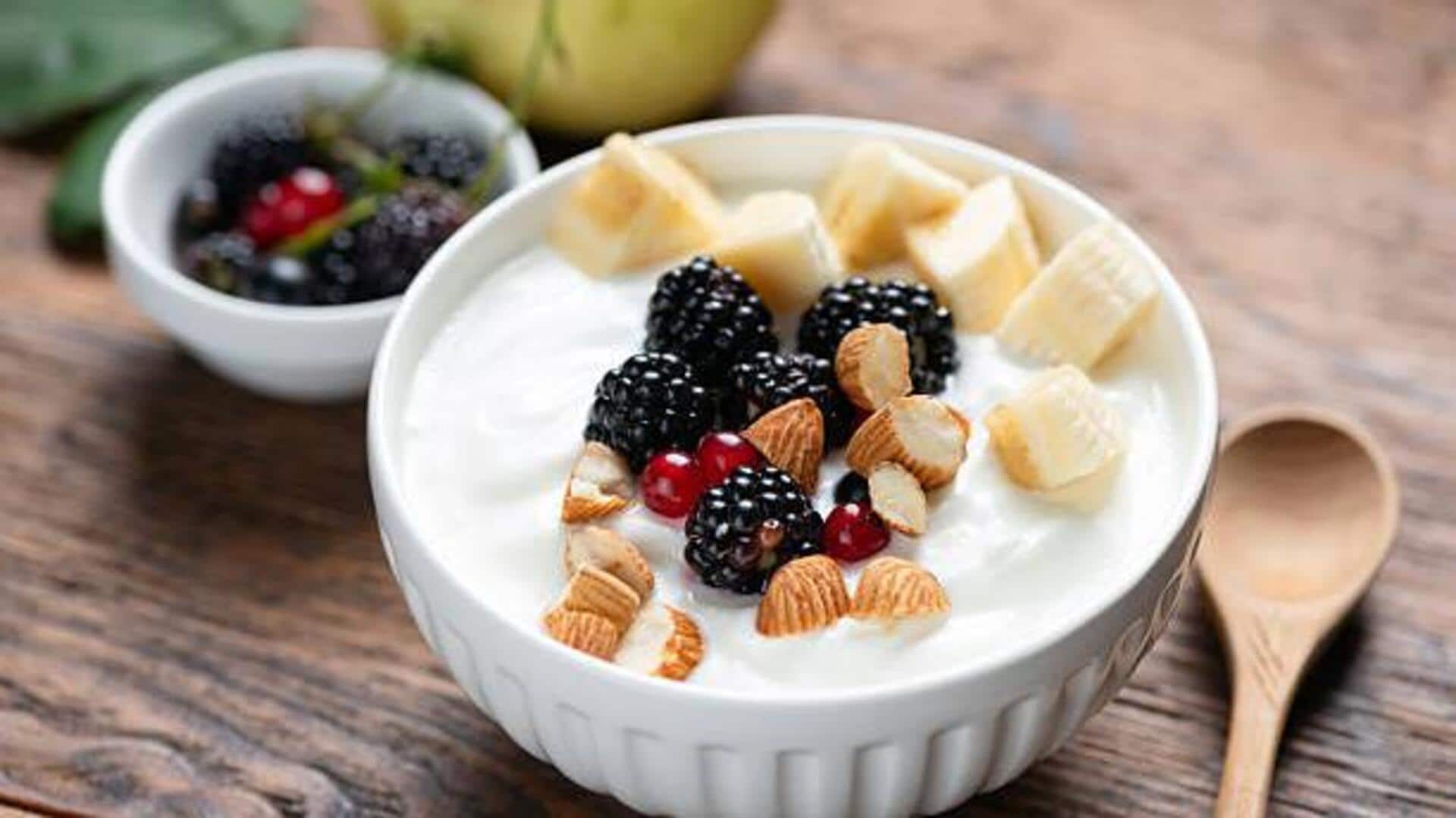 Your breakfast needs this delicious yogurt bowl