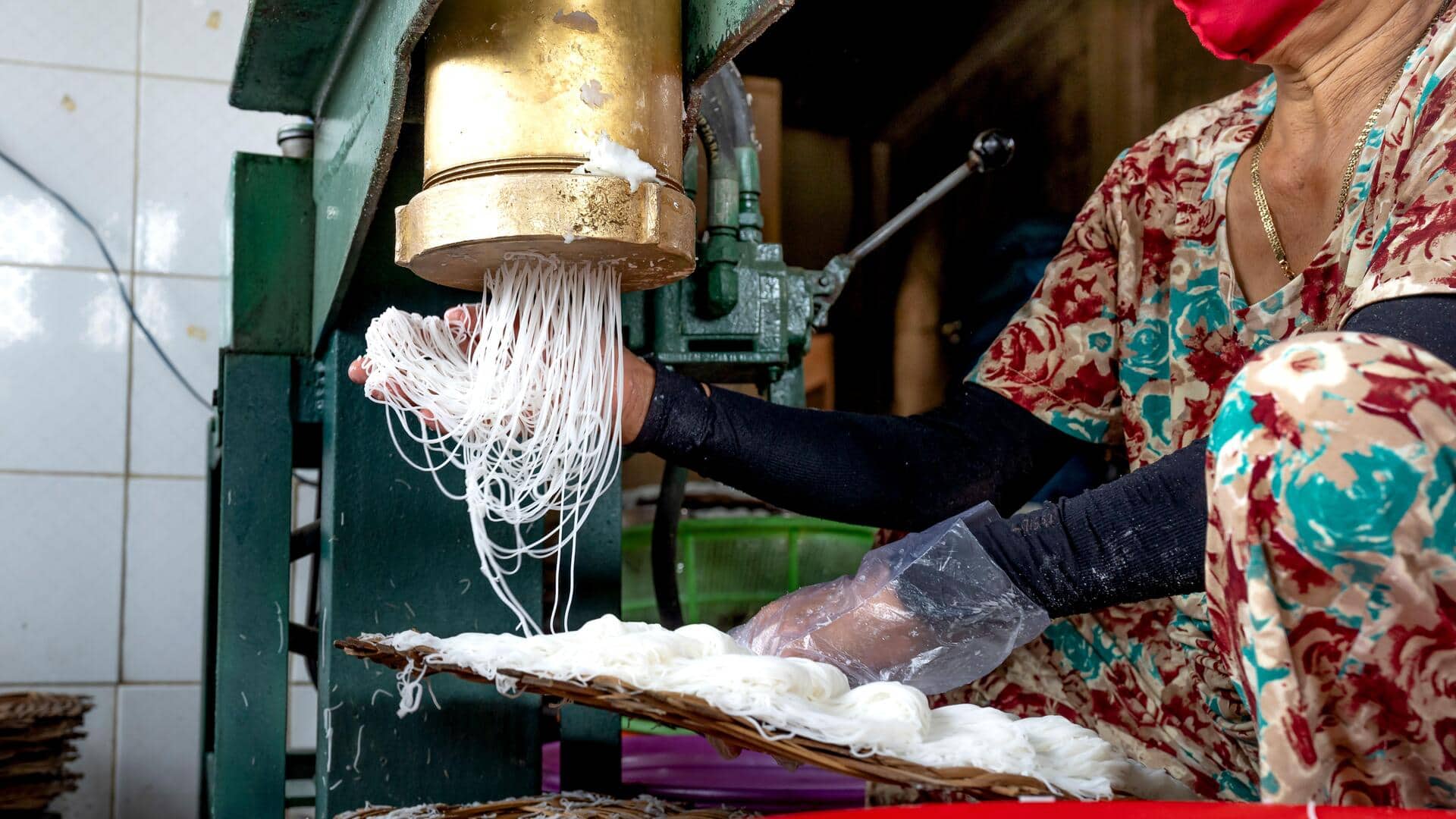 How to make light and soft idiyappam at home