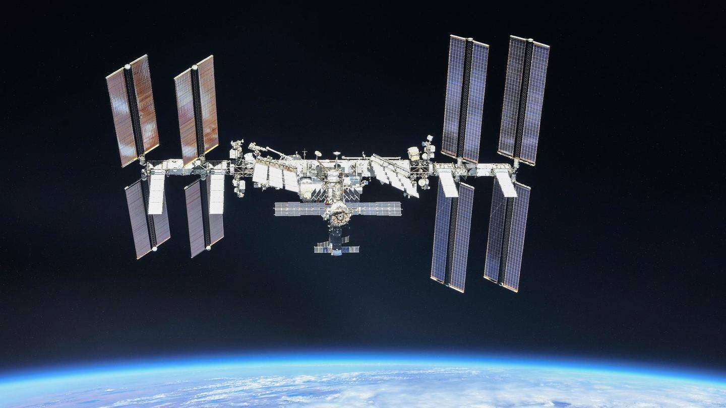 A separately organized trip to the ISS remains on schedule
