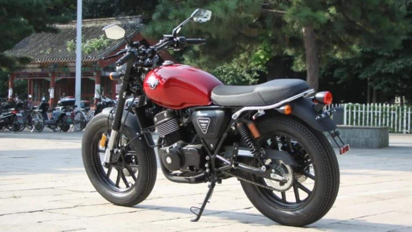 There are disc brakes on both the wheels There are disc brakes on both the wheels