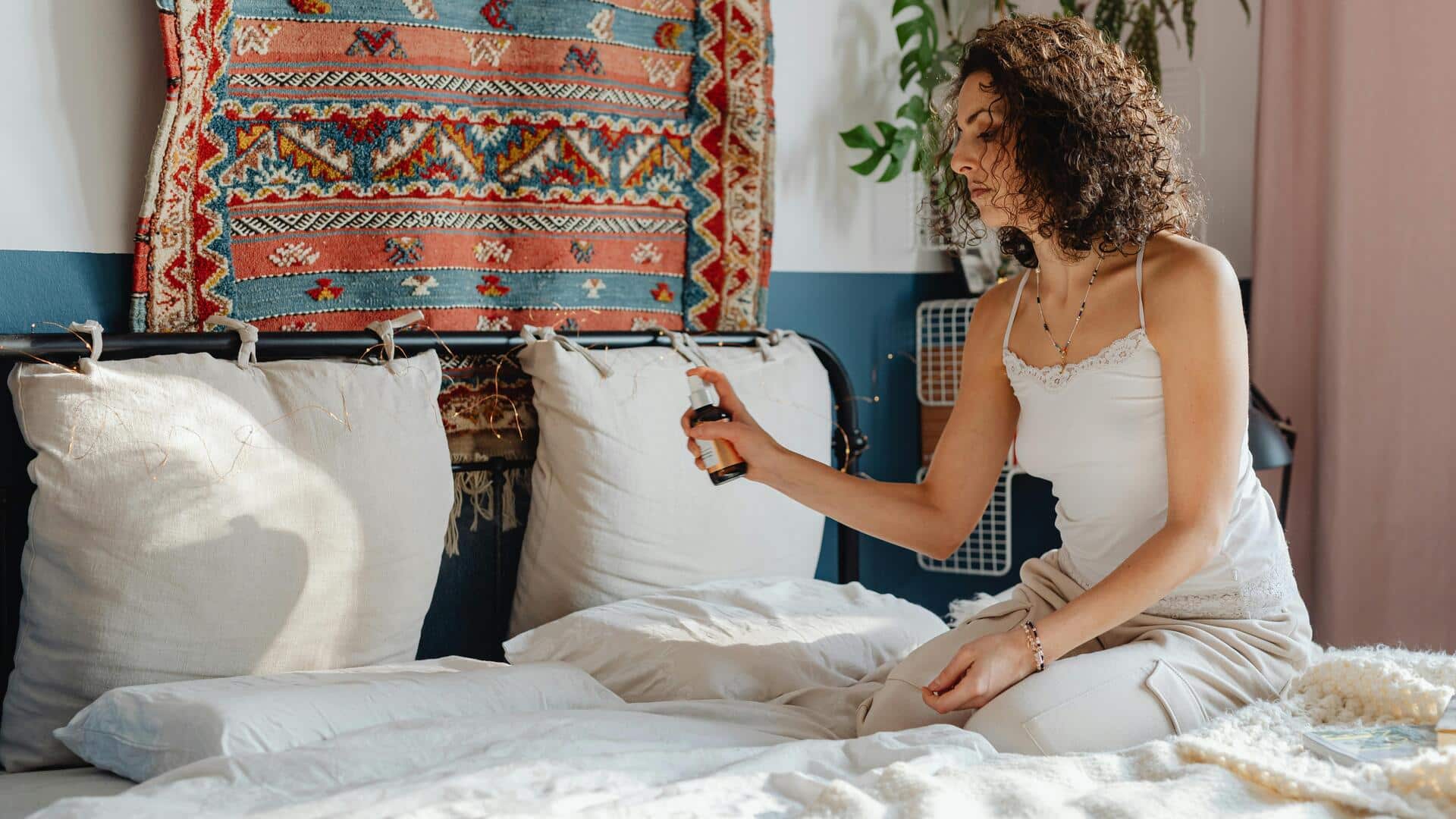 How to make lavender pillow spray at home