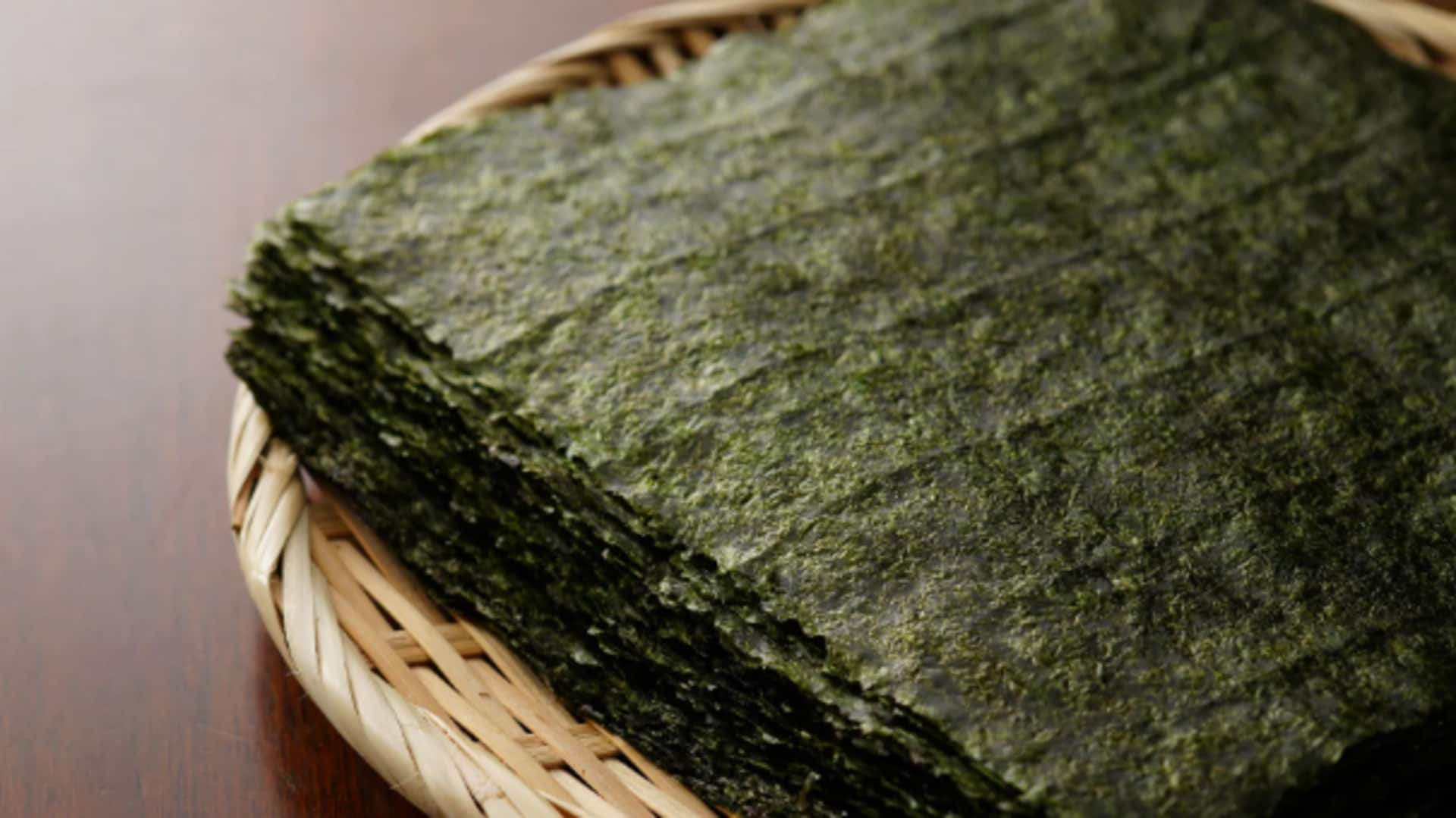 Ditch crackers and try roasted seaweed sheets instead. Here's why