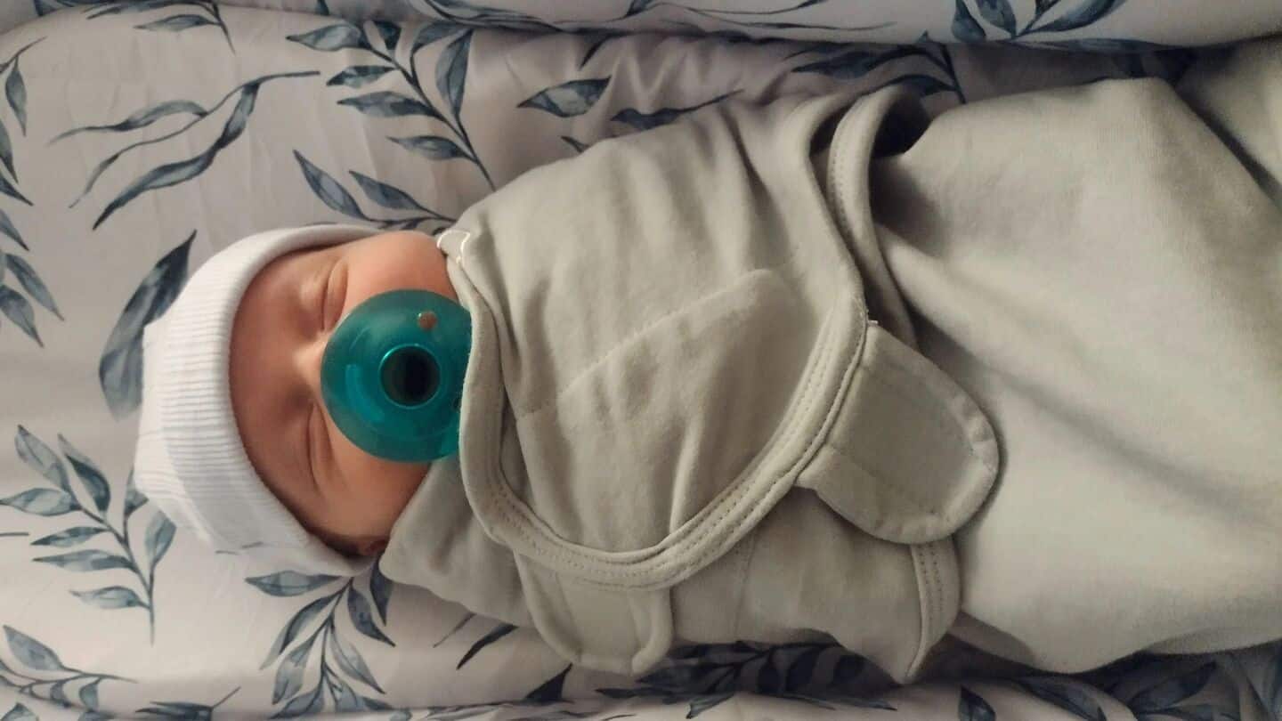 World's 'oldest baby' born in US from 31-year-old frozen embryo World's 'oldest baby' born in US from 31-year-old frozen embryo