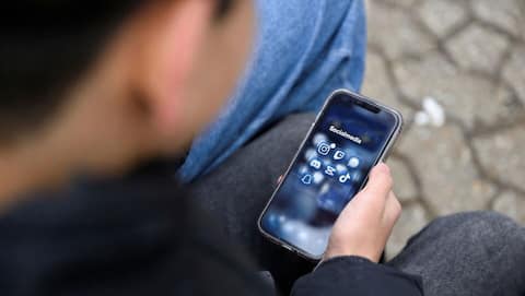 FBI warns these apps could expose your data